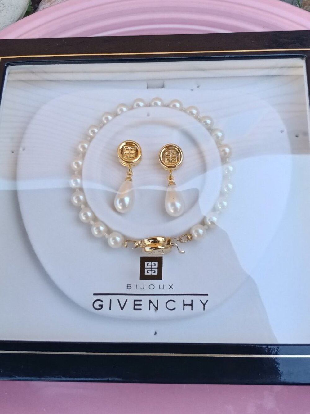 1980's Givenchy NWT Pearl & Gold Set (Rare Find)